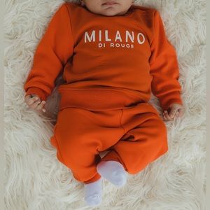 Milano di rouge infant jump suit sweatsuit size 3-6 month orange crewneck white